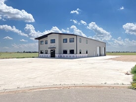 North Lubbock Warehouse - Warehouse
