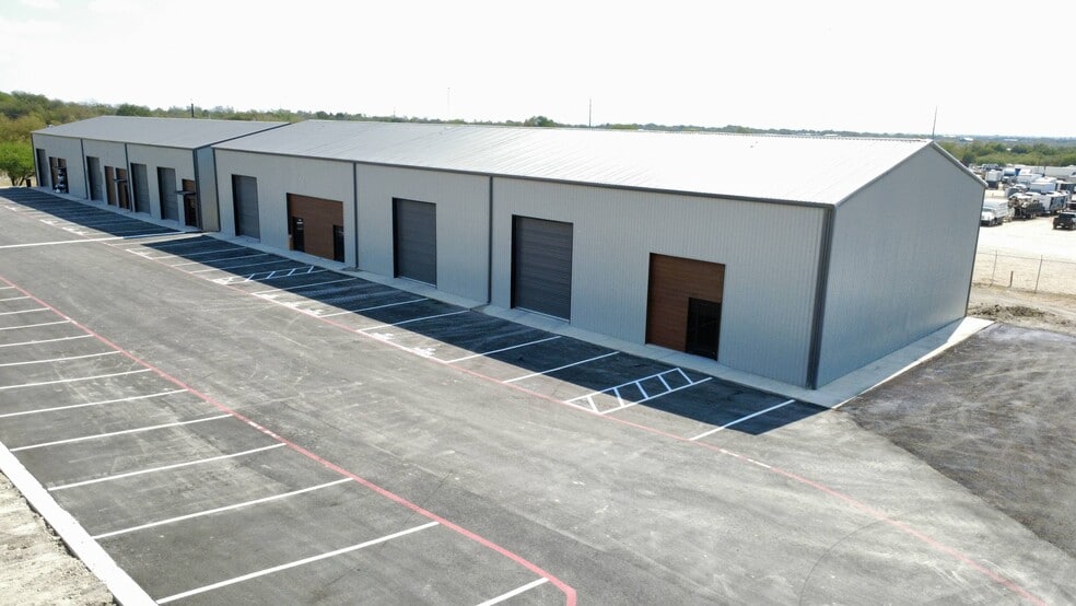 280 Weil Rd, Cibolo, TX for lease - Building Photo - Image 2 of 13