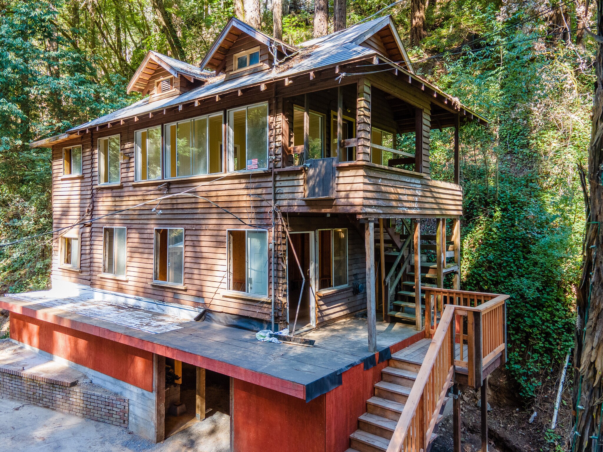 18084 Hwy 116, Guerneville, CA 95446 Hideaway