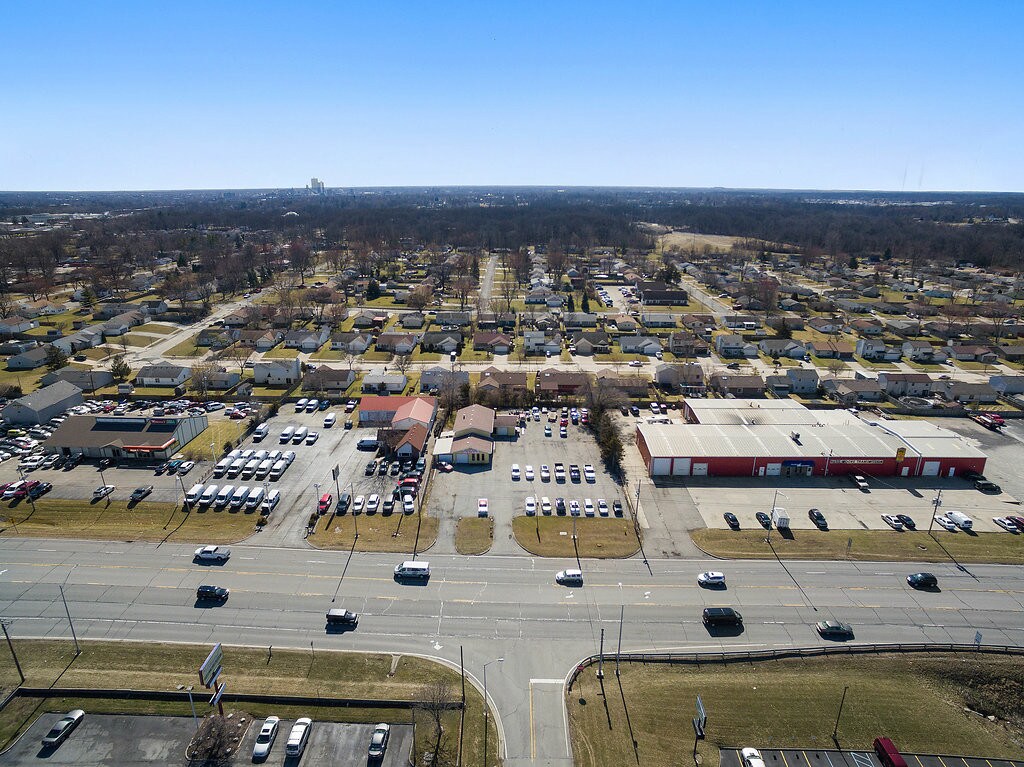 1109 W Coliseum Blvd, Fort Wayne, IN, 46808 Retail Space For Lease
