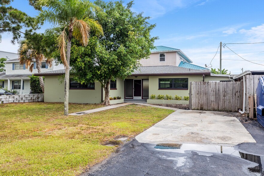 800 Pasadena Ave S, South Pasadena, FL for sale - Primary Photo - Image 3 of 38