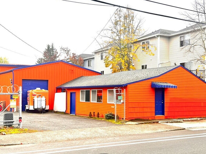 13500 SE Division St, Portland, OR for lease - Building Photo - Image 1 of 1