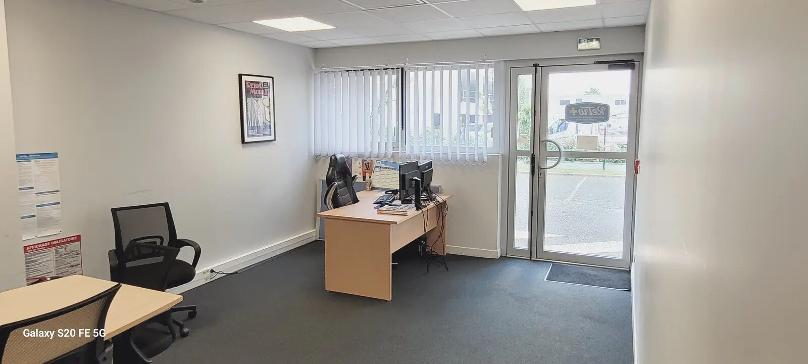 Office in Mérignac for lease Interior Photo- Image 1 of 5