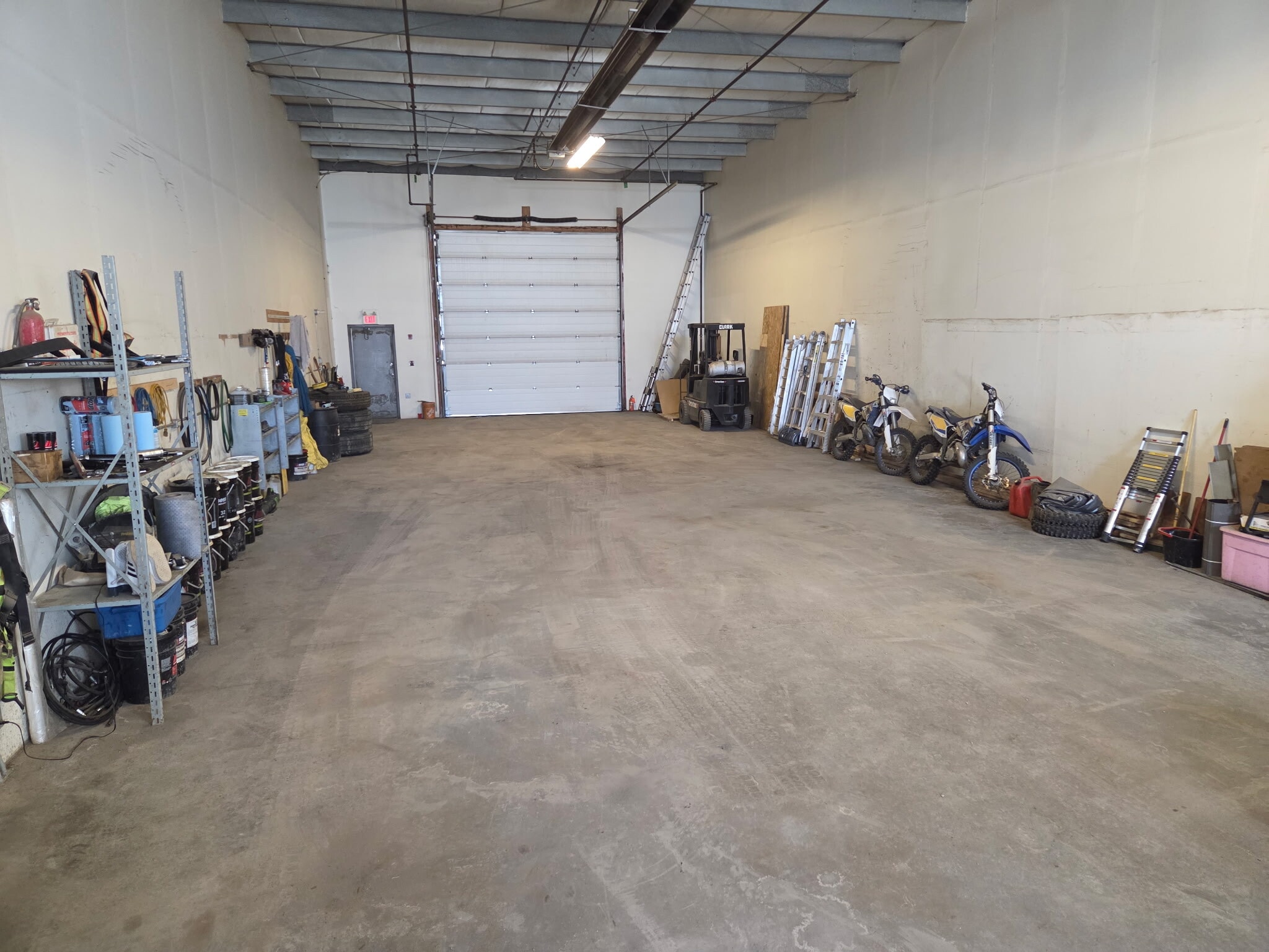 10 Wrangler Pl, Rocky View C, AB for lease Building Photo- Image 1 of 7