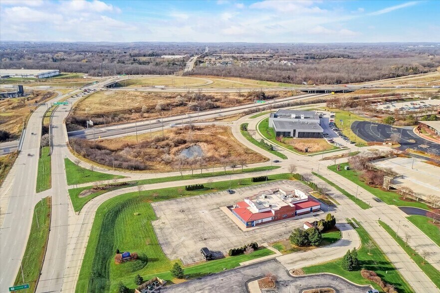 10950 W Good Hope Rd, Milwaukee, WI 53224 Retail for Lease