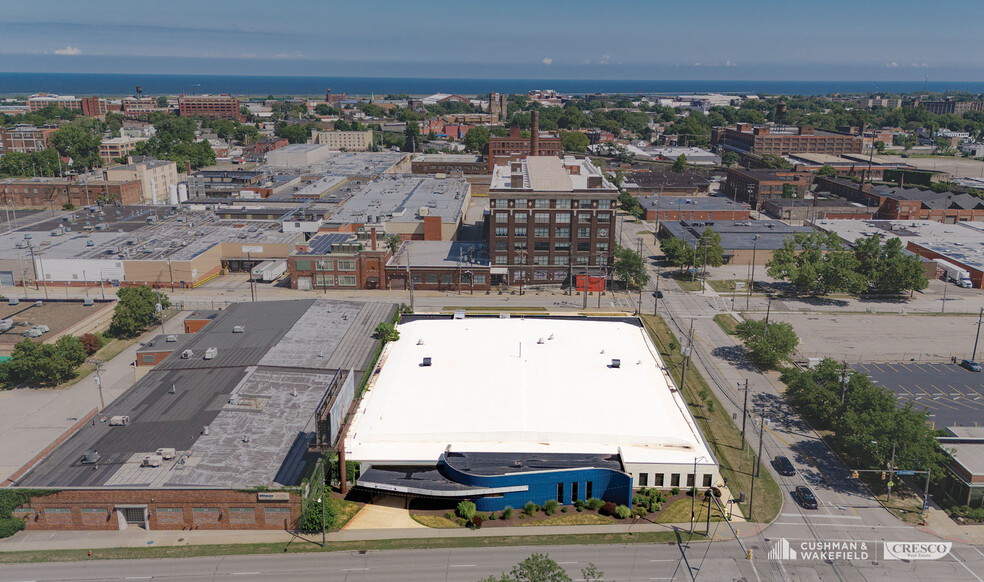 1906 E 40th St, Cleveland, OH for sale - Building Photo - Image 1 of 6