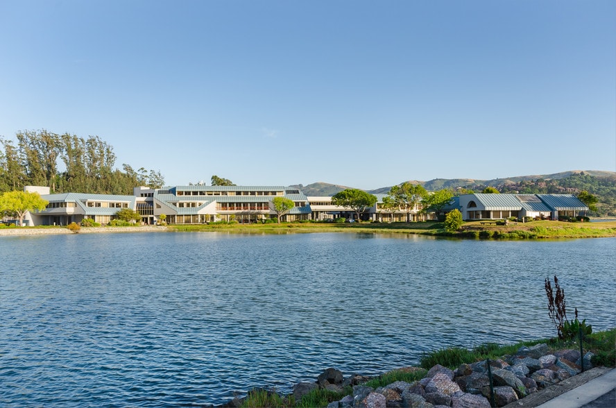 591 Redwood Hwy, Mill Valley, CA for lease - Building Photo - Image 2 of 4