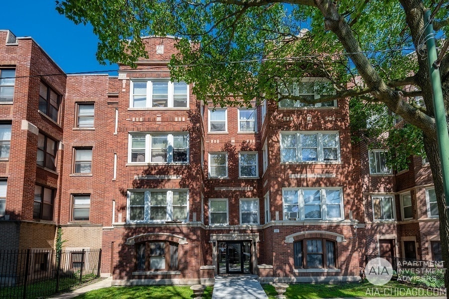 6811-6813 S Clyde Ave, Chicago, IL for sale Building Photo- Image 1 of 2