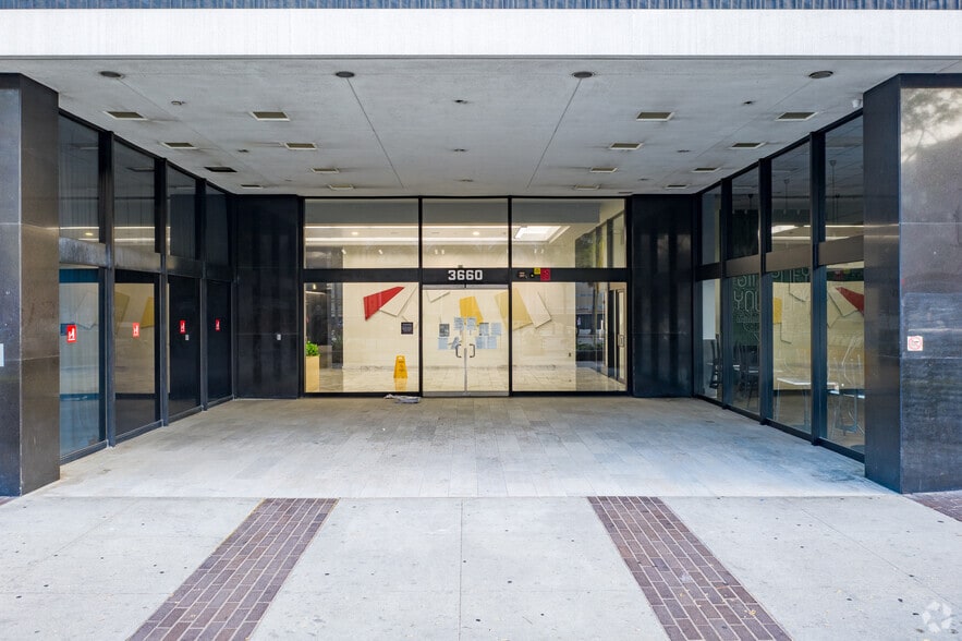 3660 Wilshire Blvd, Los Angeles, CA for lease - Building Photo - Image 3 of 6