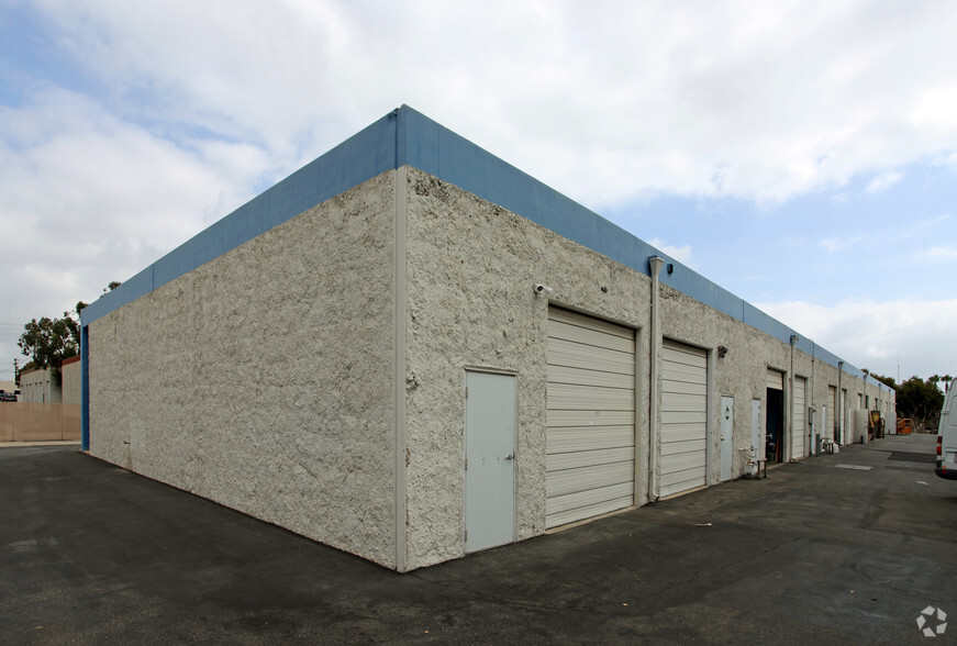 501-527 Superior Ave, Newport Beach, CA for lease - Building Photo - Image 3 of 3