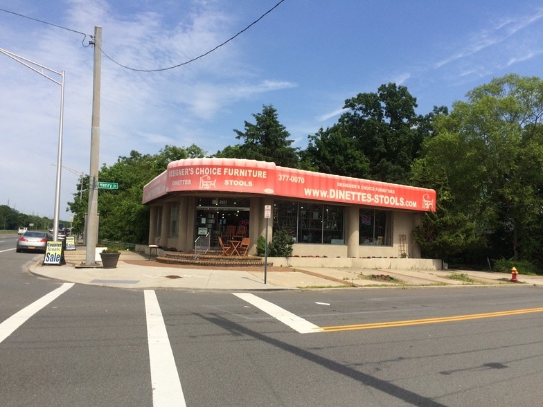 2222 Sunrise Hwy, Merrick, NY for sale - Building Photo - Image 1 of 1
