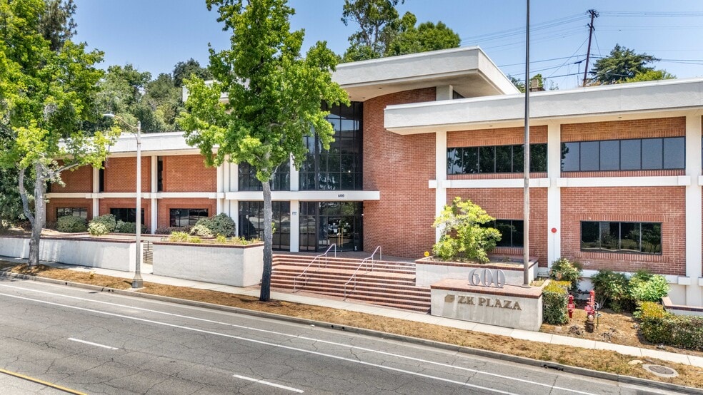 600 N Rosemead Blvd, Pasadena, CA for sale - Building Photo - Image 3 of 46
