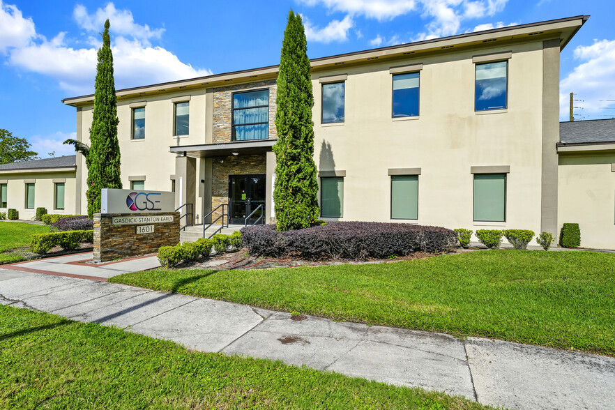 1601 W Colonial Dr, Orlando, FL for lease - Building Photo - Image 1 of 13