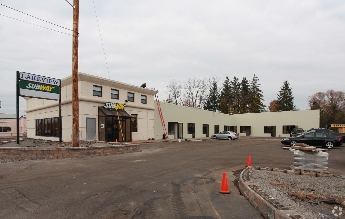 642 Old Liverpool Rd, Liverpool, NY 13088