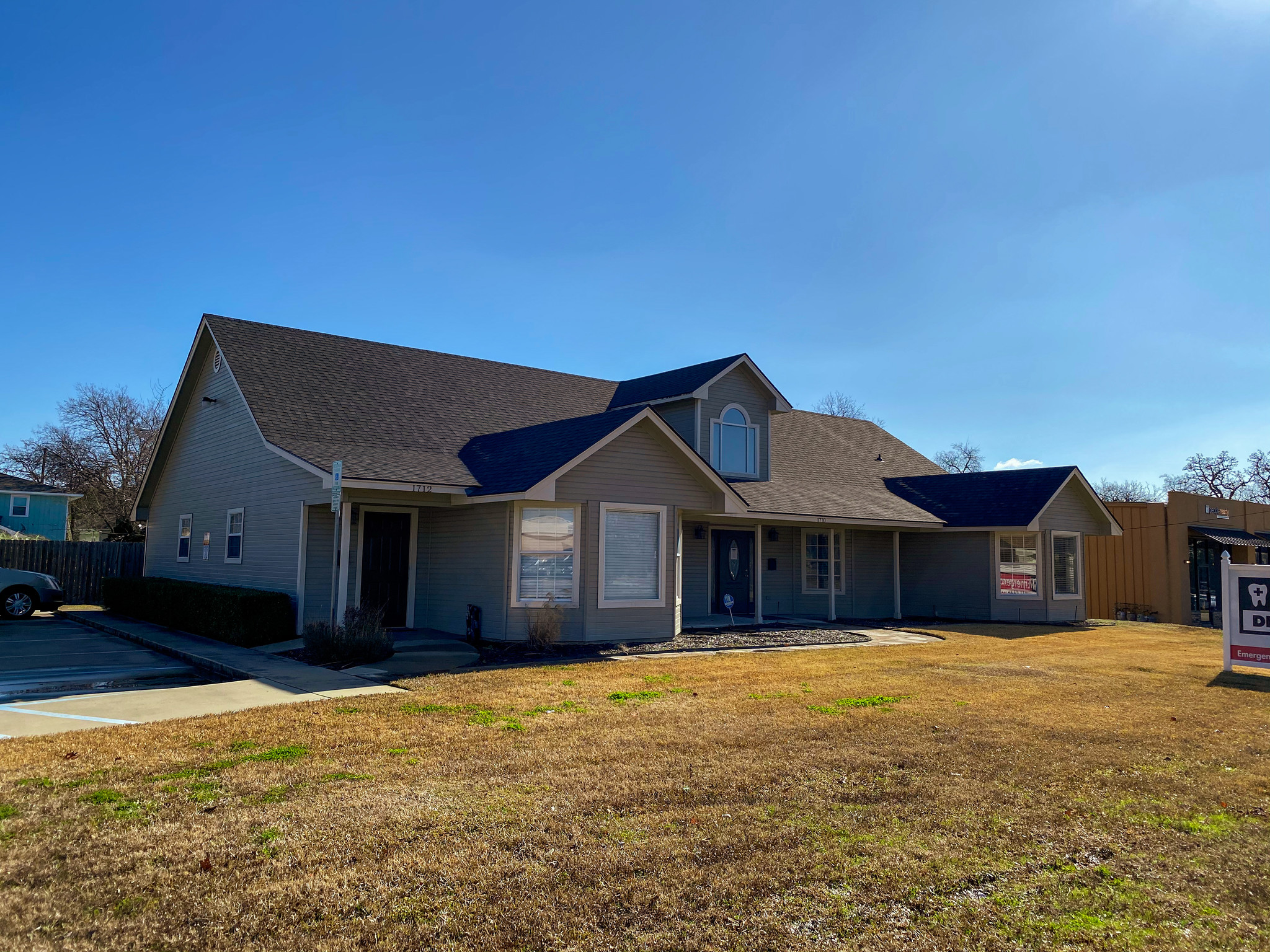 1710 N Elm St, Denton, TX for sale Primary Photo- Image 1 of 1