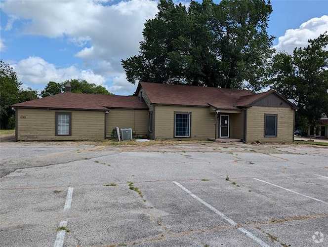 1123 W Abram St, Arlington, TX for lease - Building Photo - Image 1 of 5