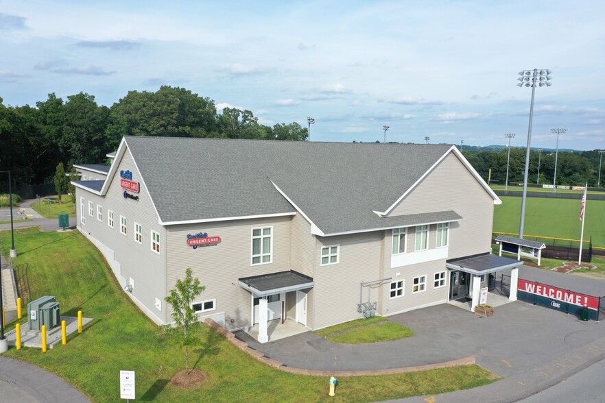 333 SW Cutoff, Northborough, MA for lease - Building Photo - Image 2 of 9