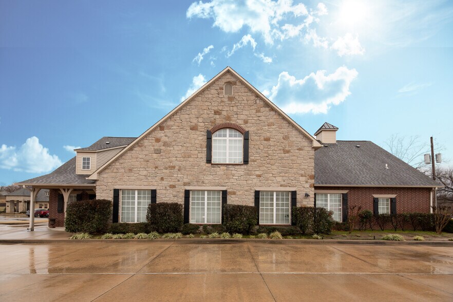 9202 S Toledo Ave, Tulsa, OK for sale - Building Photo - Image 1 of 1