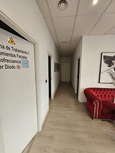 Retail in VITORIA for lease - Building Photo - Image 3 of 12