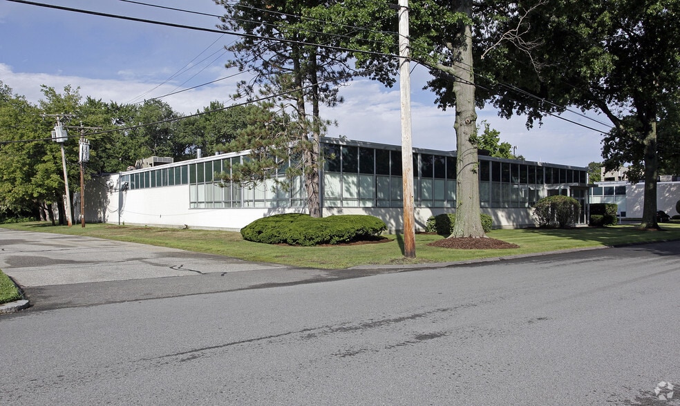 3 Strathmore Rd, Natick, MA for lease - Building Photo - Image 2 of 2