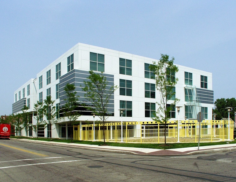 8111 Quincy Ave, Cleveland, OH for lease - Building Photo - Image 3 of 12