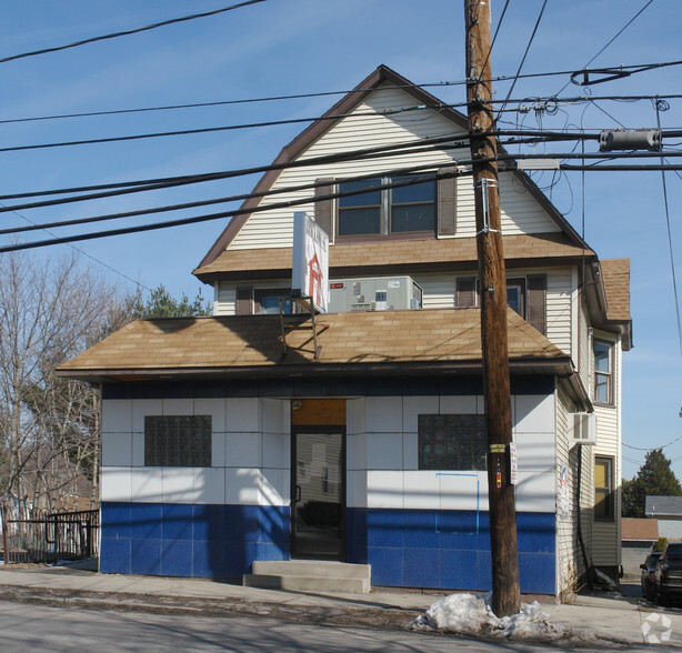 319 Main St, Pittston, PA for sale - Building Photo - Image 2 of 8