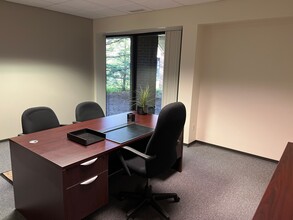 7 W Square Lake Rd, Bloomfield Hills, MI for lease Interior Photo- Image 1 of 1