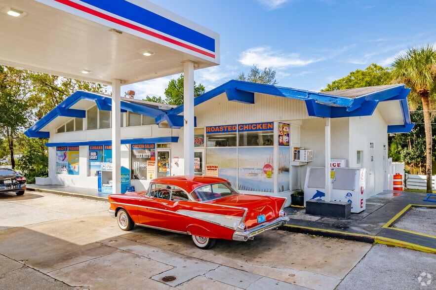 840 Broadway, Dunedin, FL for sale - Primary Photo - Image 1 of 5