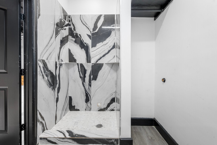 1520 College Ave, South Houston, TX for lease - Interior Photo - Image 3 of 21