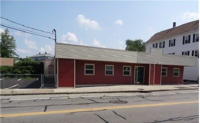 1370 Plainfield St, Cranston, RI for sale - Primary Photo - Image 1 of 1