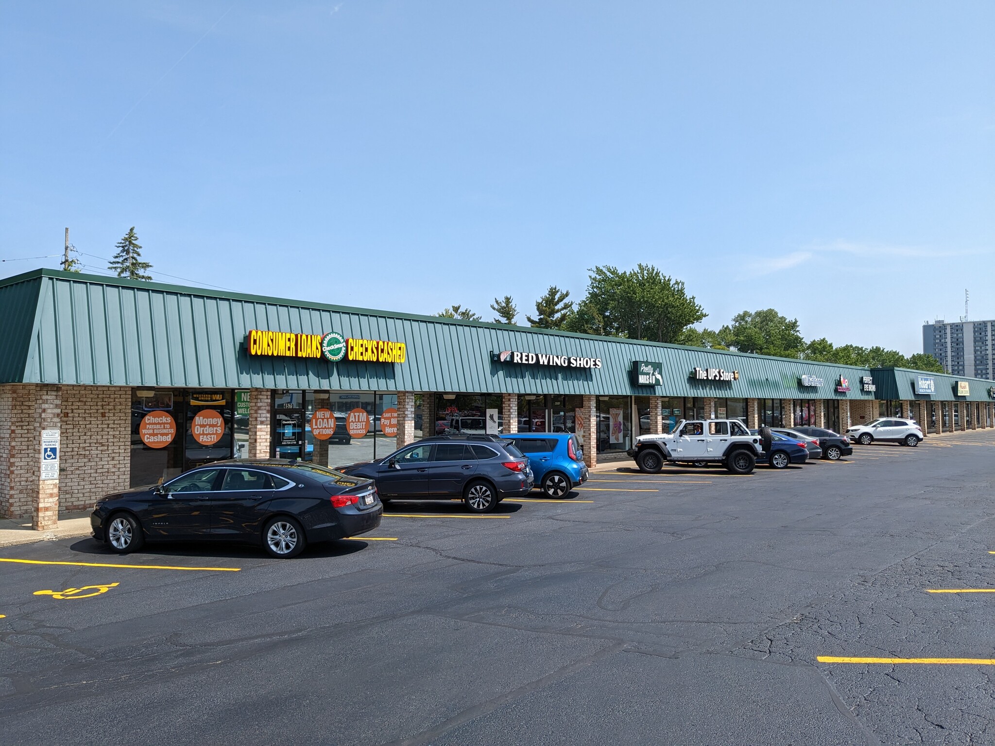 4579-4695 Great Northern Blvd, North Olmsted, OH for lease Building Photo- Image 1 of 9