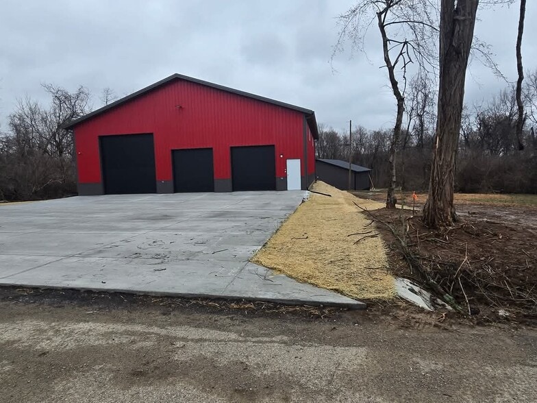 1822 Airway Drive dr, Erlanger, KY for sale - Building Photo - Image 2 of 2