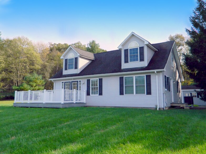 2032 US Route 209, Brodheadsville, PA 18322