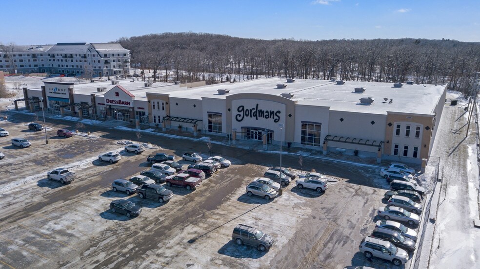 4601 1st Ave SE, Cedar Rapids, IA for sale - Primary Photo - Image 1 of 1