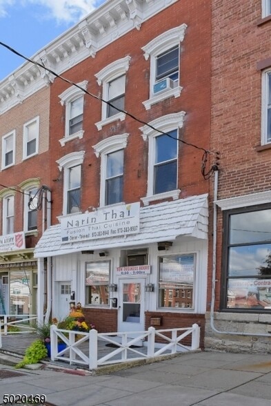 9-11 Main St, Newton, NJ for sale - Building Photo - Image 1 of 1