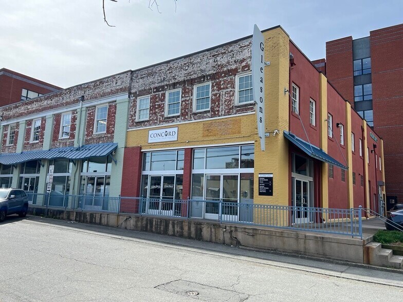 126 Garrett St, Charlottesville, VA for sale - Building Photo - Image 1 of 1