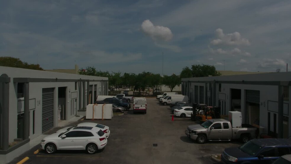 2545 W 80th St, Hialeah, FL for lease - Commercial Listing Video - Image 3 of 8