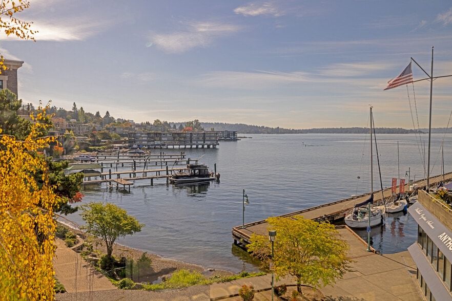 135 Lake St S, Kirkland, WA for lease - Building Photo - Image 2 of 4