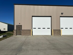 1925 SW 5th St, Lincoln, NE for lease Building Photo- Image 1 of 10