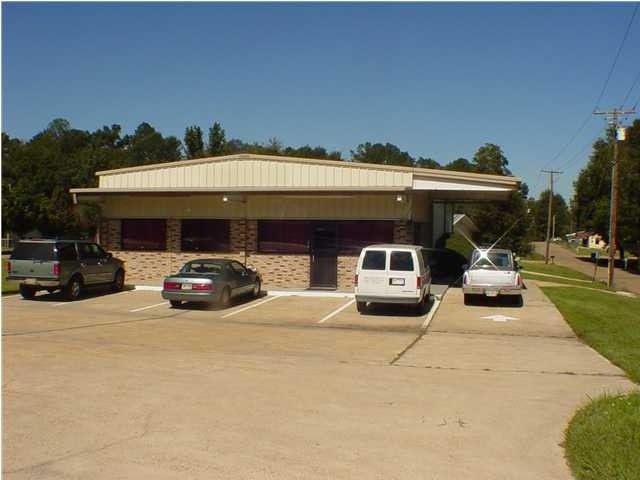 1582 Simpson Highway 149, Mendenhall, MS for sale Primary Photo- Image 1 of 2