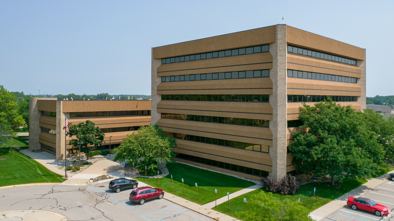 5913 Executive Dr, Lansing, MI 48911 North Building