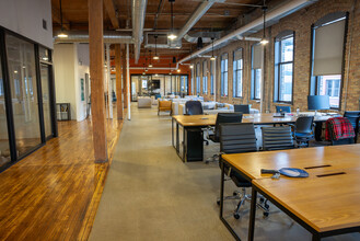 320 W Ohio St, Chicago, IL for lease Interior Photo- Image 2 of 7