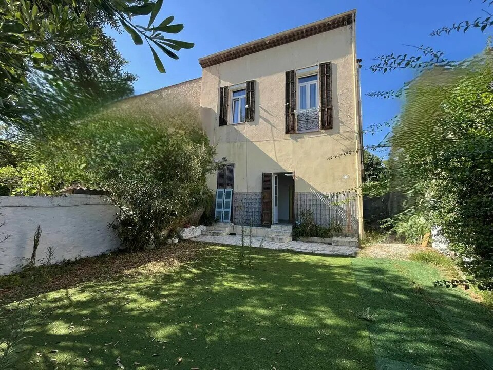Flex in Cannes for sale Building Photo- Image 1 of 13