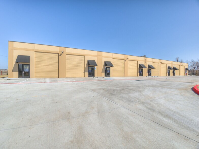 839 SW 19th Street, Moore, OK 73160 Flex for Lease