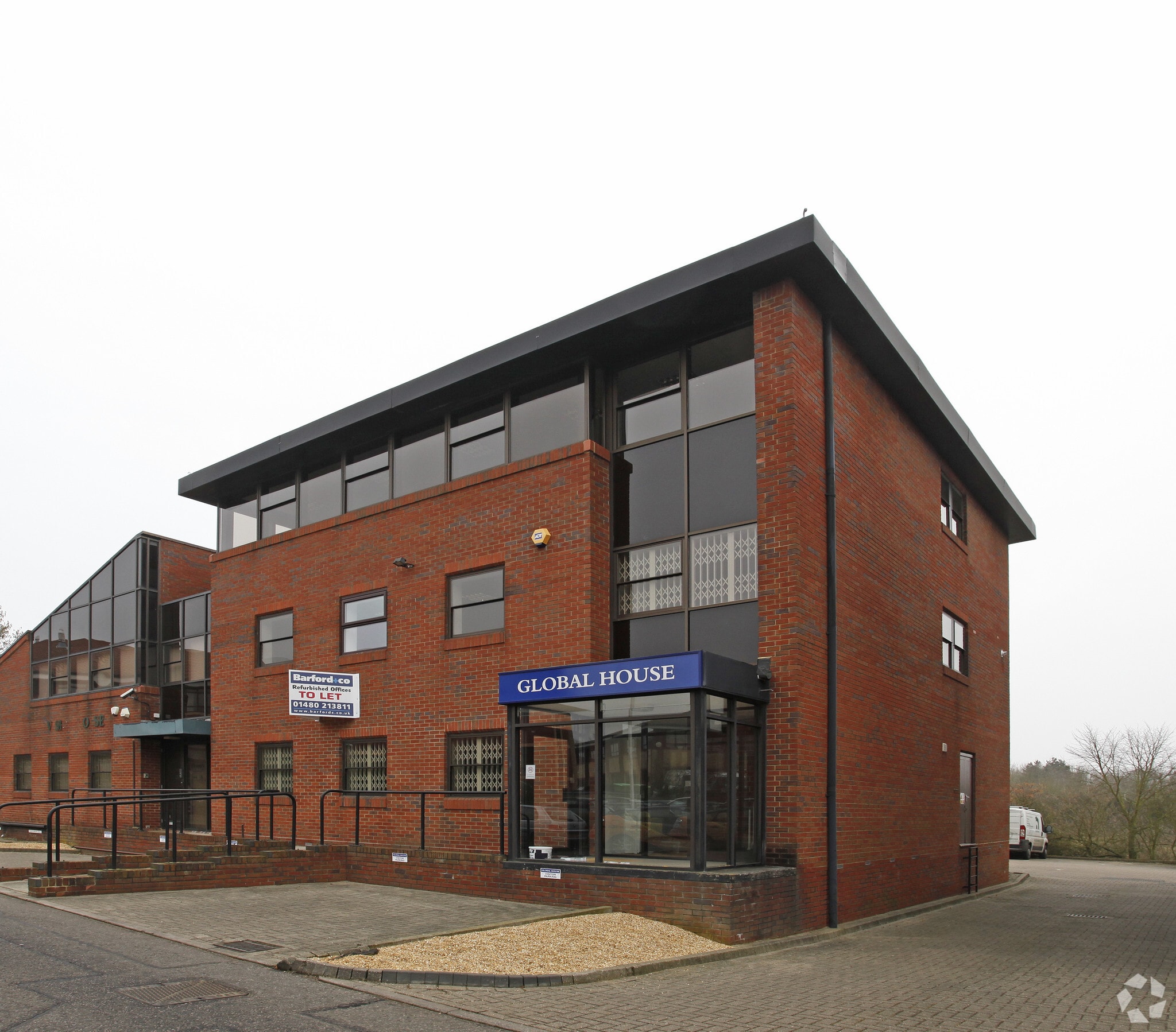 Spitfire Clos, Huntingdon for lease Primary Photo- Image 1 of 4