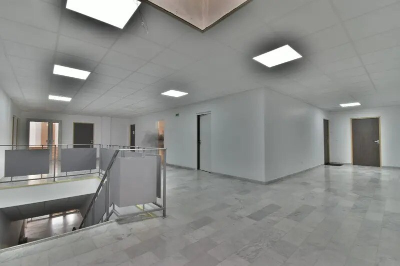 Office in Trappes for sale - Interior Photo - Image 3 of 3