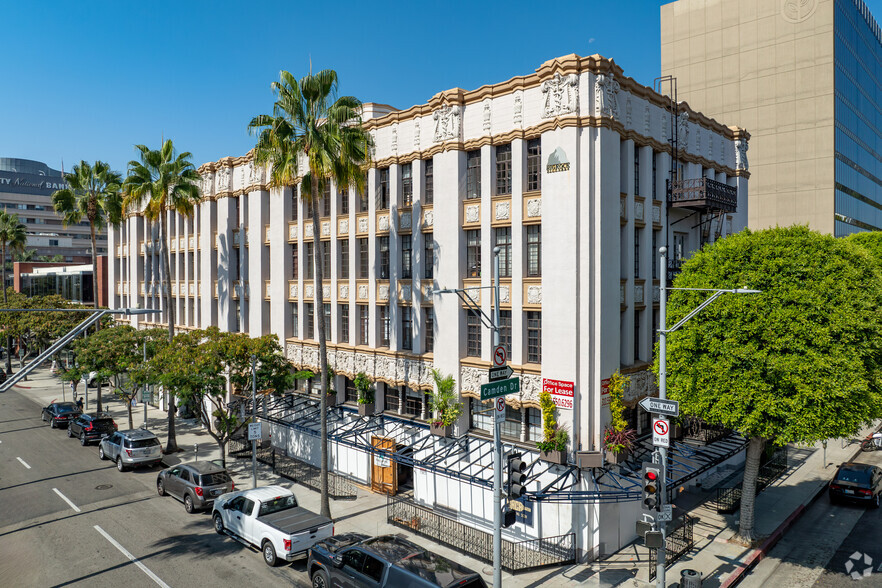 9601-9621 Brighton Way, Beverly Hills, CA for lease - Primary Photo - Image 1 of 13