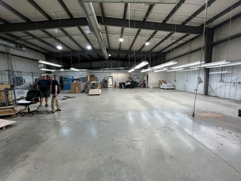 514 Teague St, Greensboro, NC for lease - Building Photo - Image 3 of 8