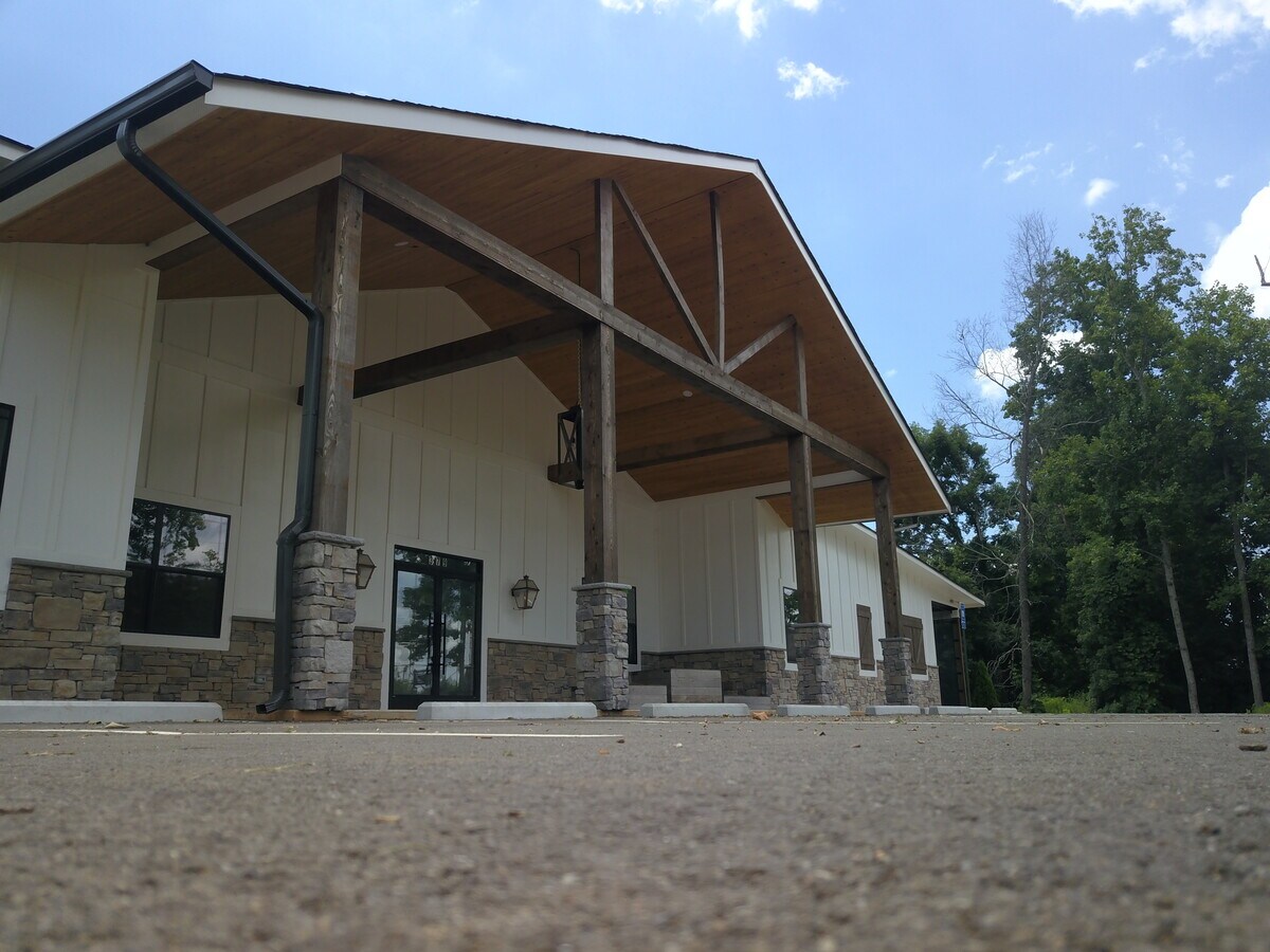 379 Harmony School Rd, Jasper, GA 30143 Von Der King Kennels