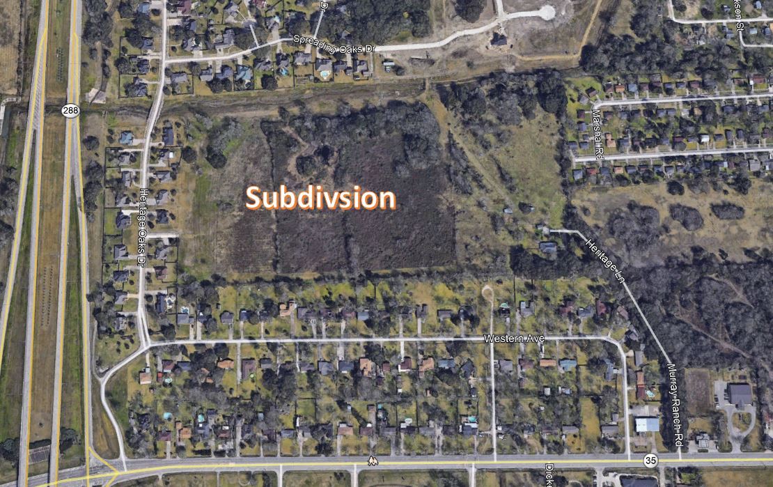 Whispering Oaks Dr, Angleton, TX for sale Primary Photo- Image 1 of 1